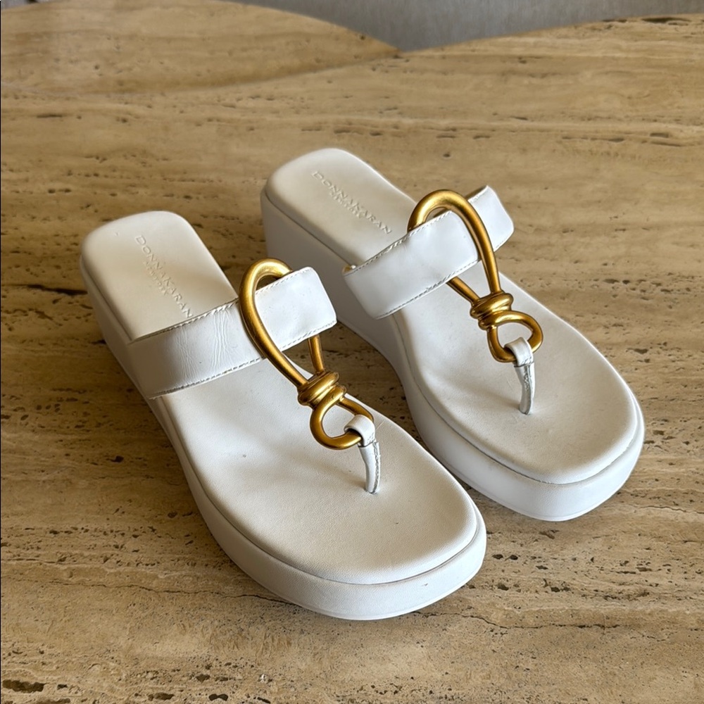 Donna Karan New York Harlyn Hardware Leather Wedge Sandals Size 8.5